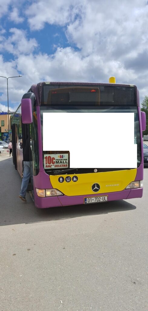 Kosovaoturum -Prishtina Mall otobüs Prishtina Mall Otobüs